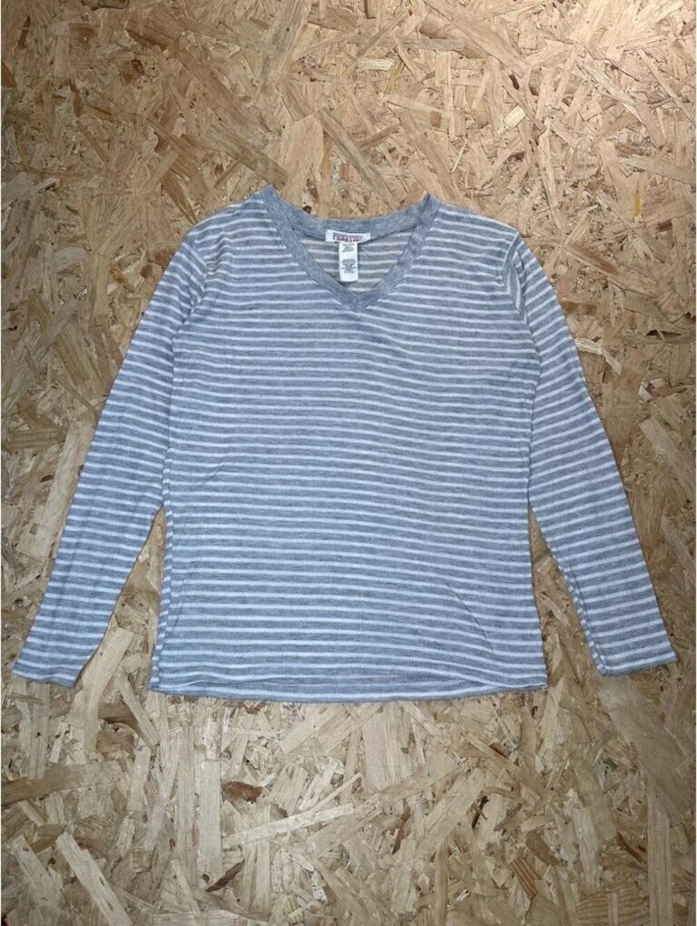 Prestige Edge Womens Large Gray White Striped V-Neck Long Sleeve Thermal Top